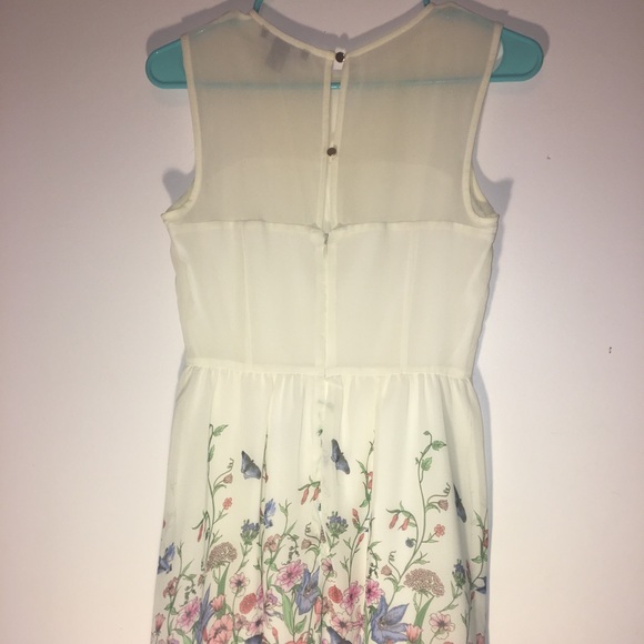 Forever 21 Flowers and butterflies Dress - Picture 2 of 5